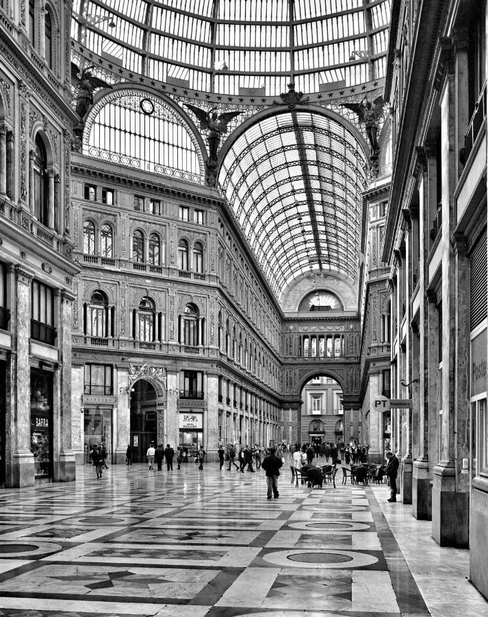Grande & Caratteristico Dietro La Cattedrale Napoli Dış mekan fotoğraf